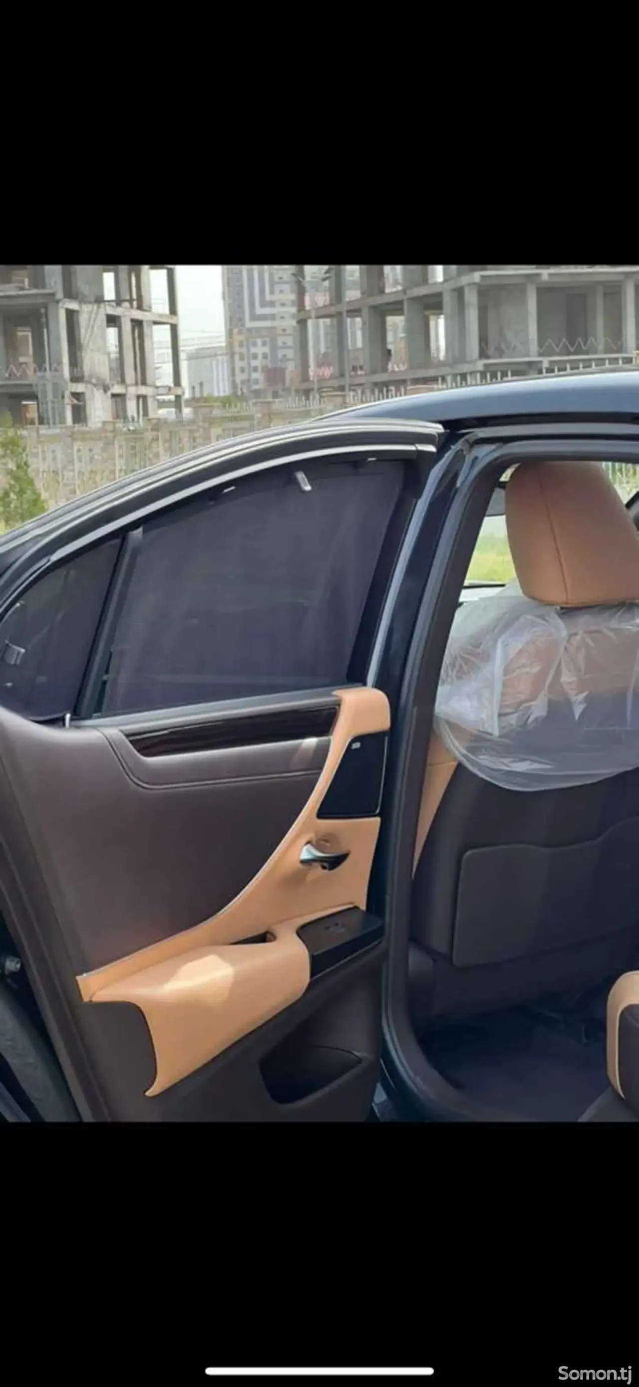 Lexus ES series 2021 · 3.5 AT