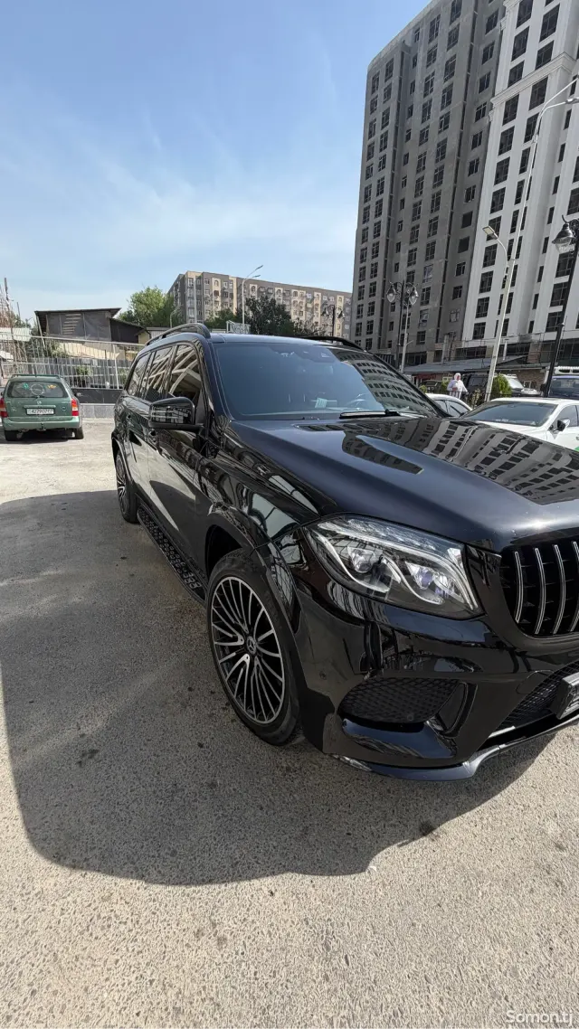 Mercedes-Benz GLS 2018 · 4.5 AT
