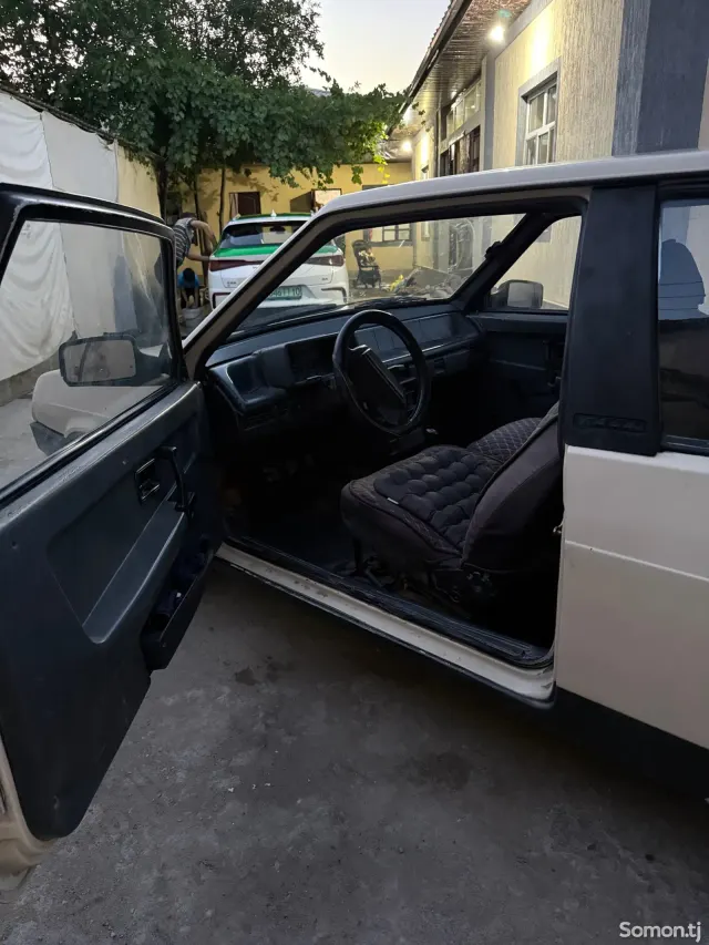 Lada (ВАЗ) 2108 1988 · 1.5 MT