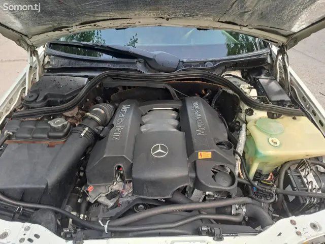 Mercedes-Benz C class 1999 · 2.4 AT