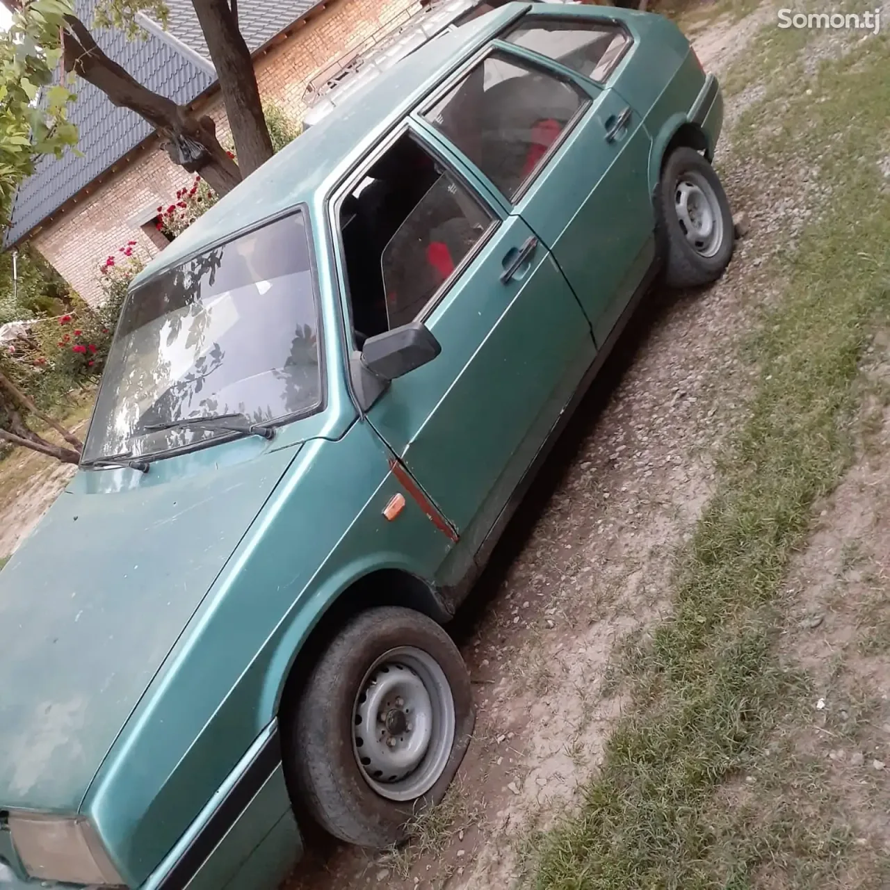 Lada (ВАЗ) 2109 2026 · 1.5 MT