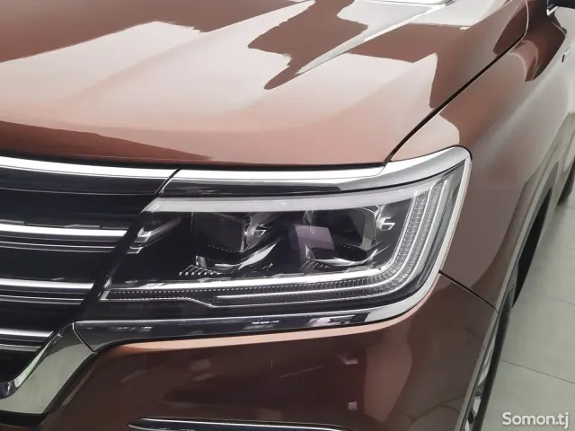 Roewe RX8 2018 · 2.0 AT