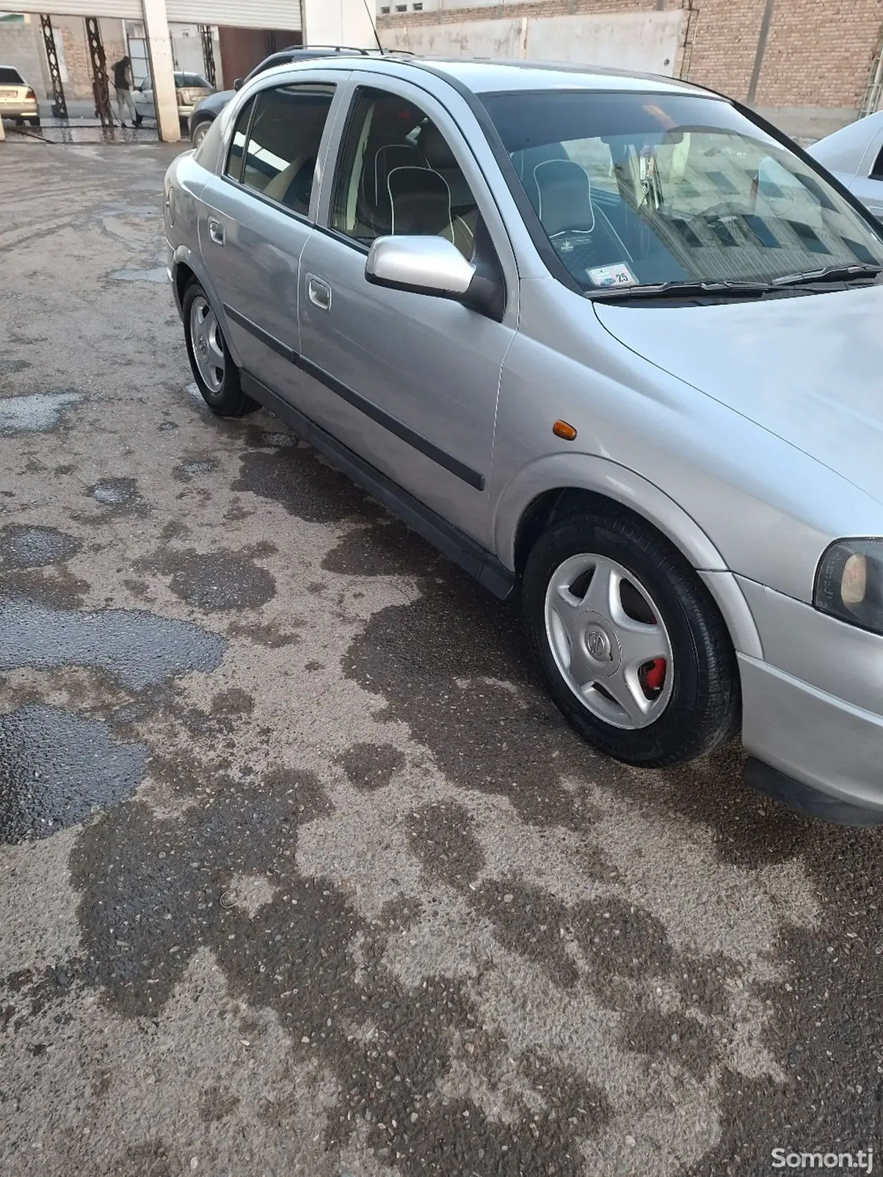 Opel Astra G 1998 · 1.6 MT