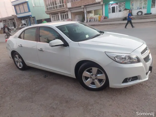 Chevrolet Malibu 2015 · 2.0 AT