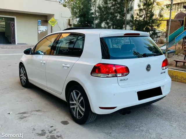 Volkswagen Golf 2012 · 2.0 AT