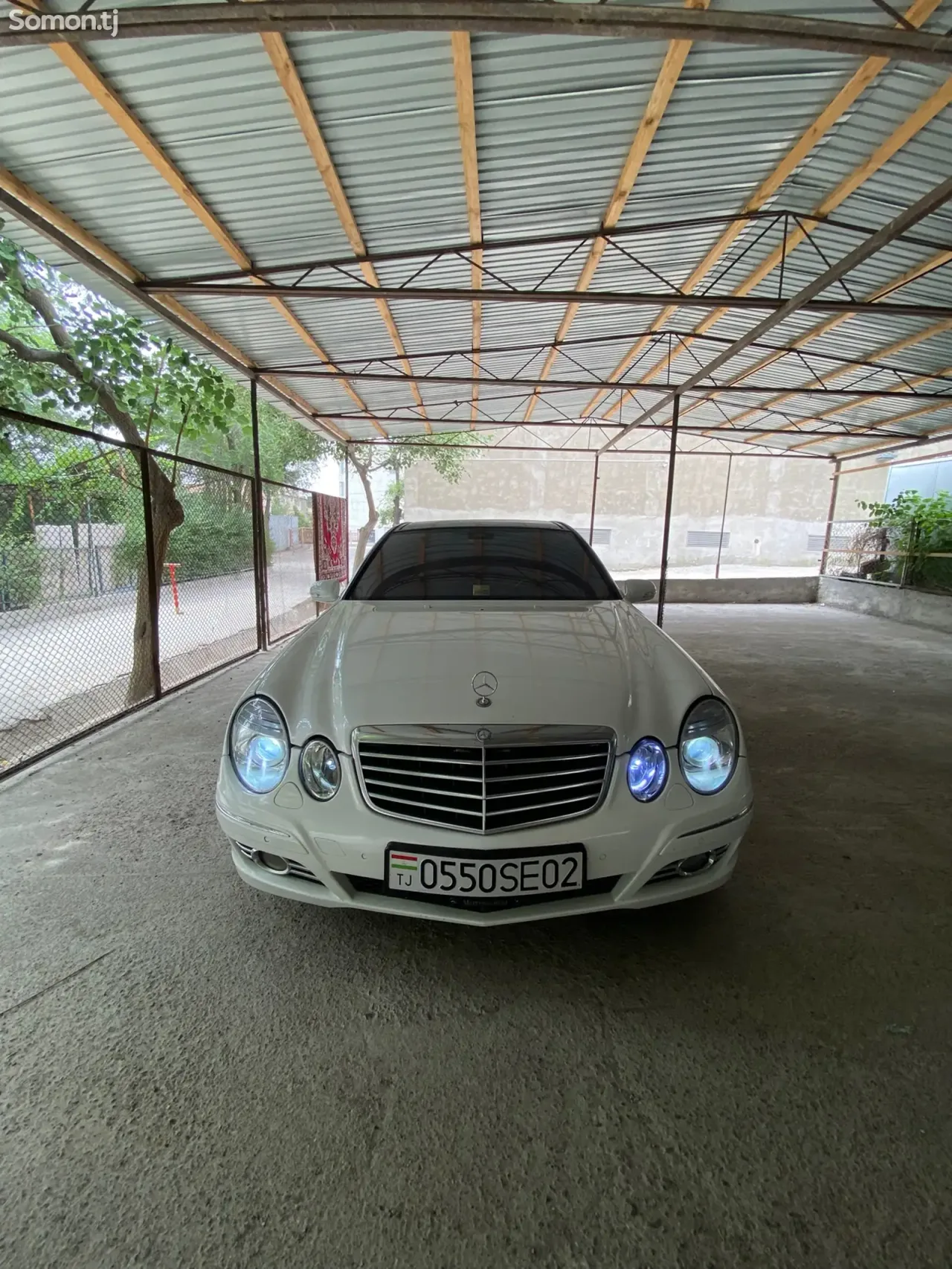 Mercedes-Benz E class 2009 · 3.5 AT