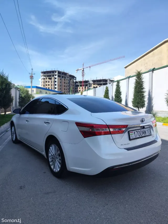 Toyota Avalon 2015 · 2.5 AT