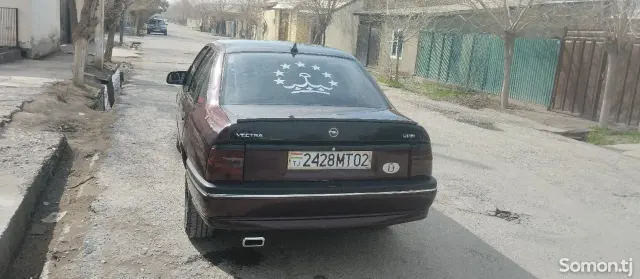 Opel Vectra A 1994 · 1.6 MT