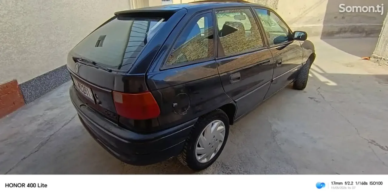 Opel Astra F 1997 · 1.6 MT