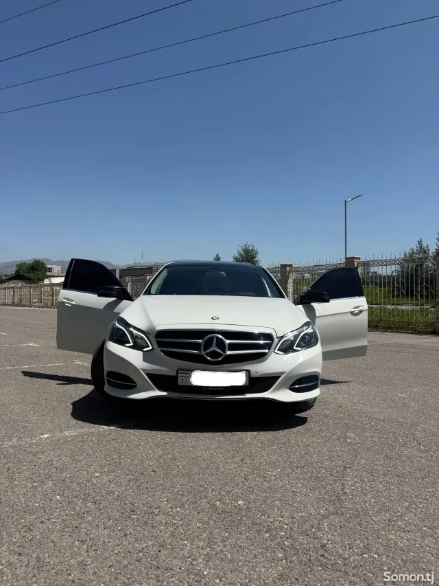 Mercedes-Benz E class 2012 · 3.0 AT