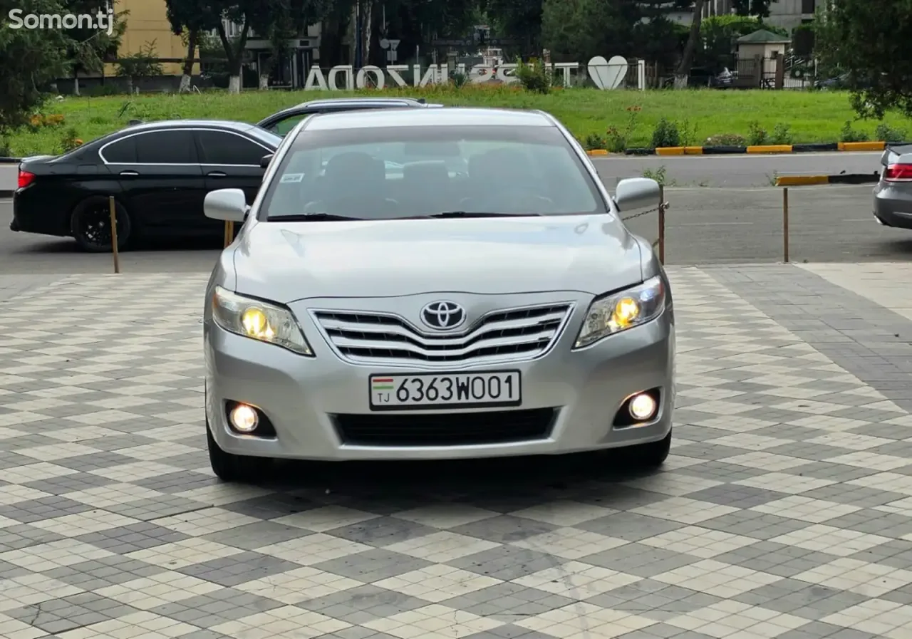 Toyota Camry 2011 · 2.5 AT