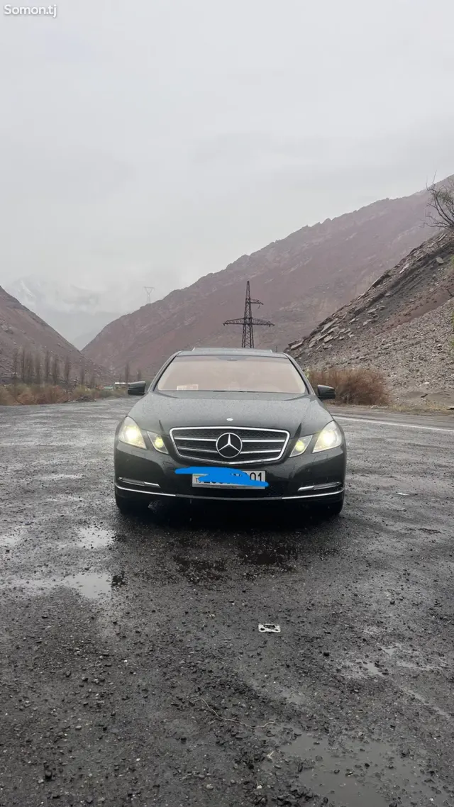 Mercedes-Benz E class 2011 · 3.0 AT