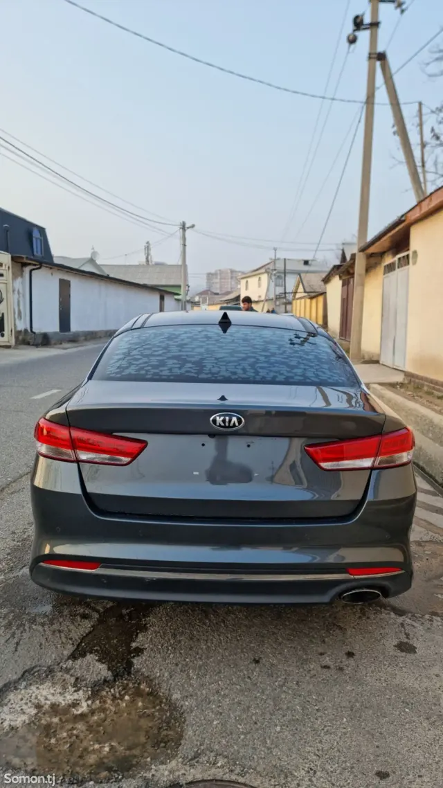 Kia Optima 2016 · 2.4 AT