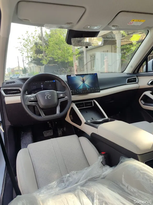 BYD Yuan Up 2025 · AT