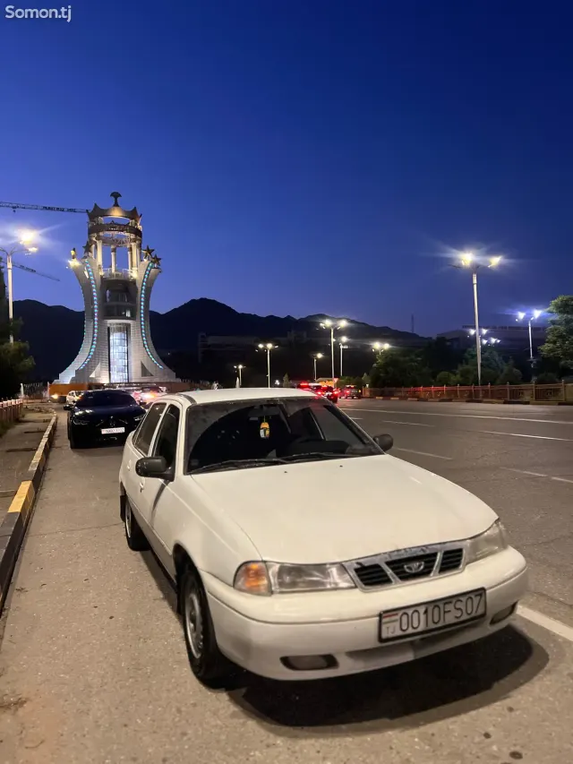 Daewoo Nexia 1996 · 1.5 MT
