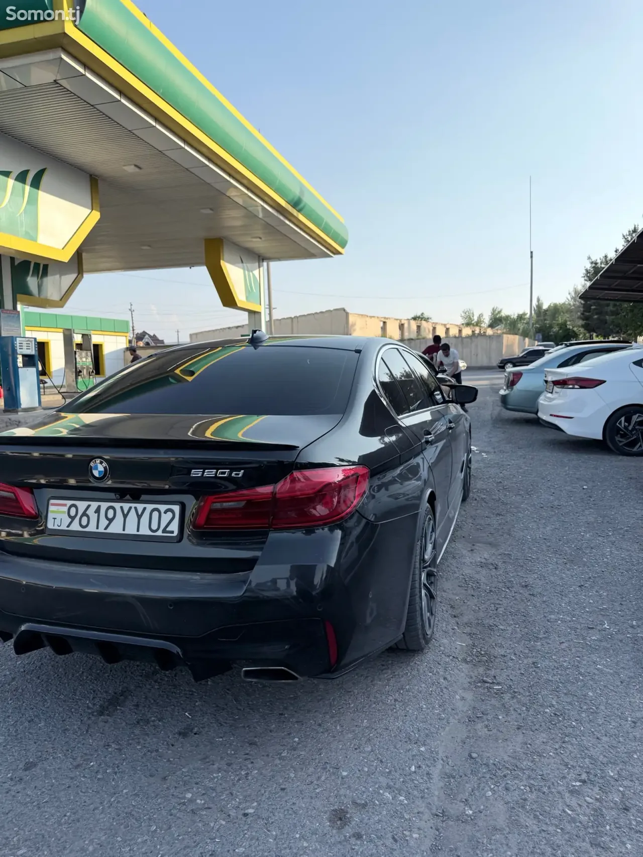 BMW 5 series 2018 · 2.0 AT