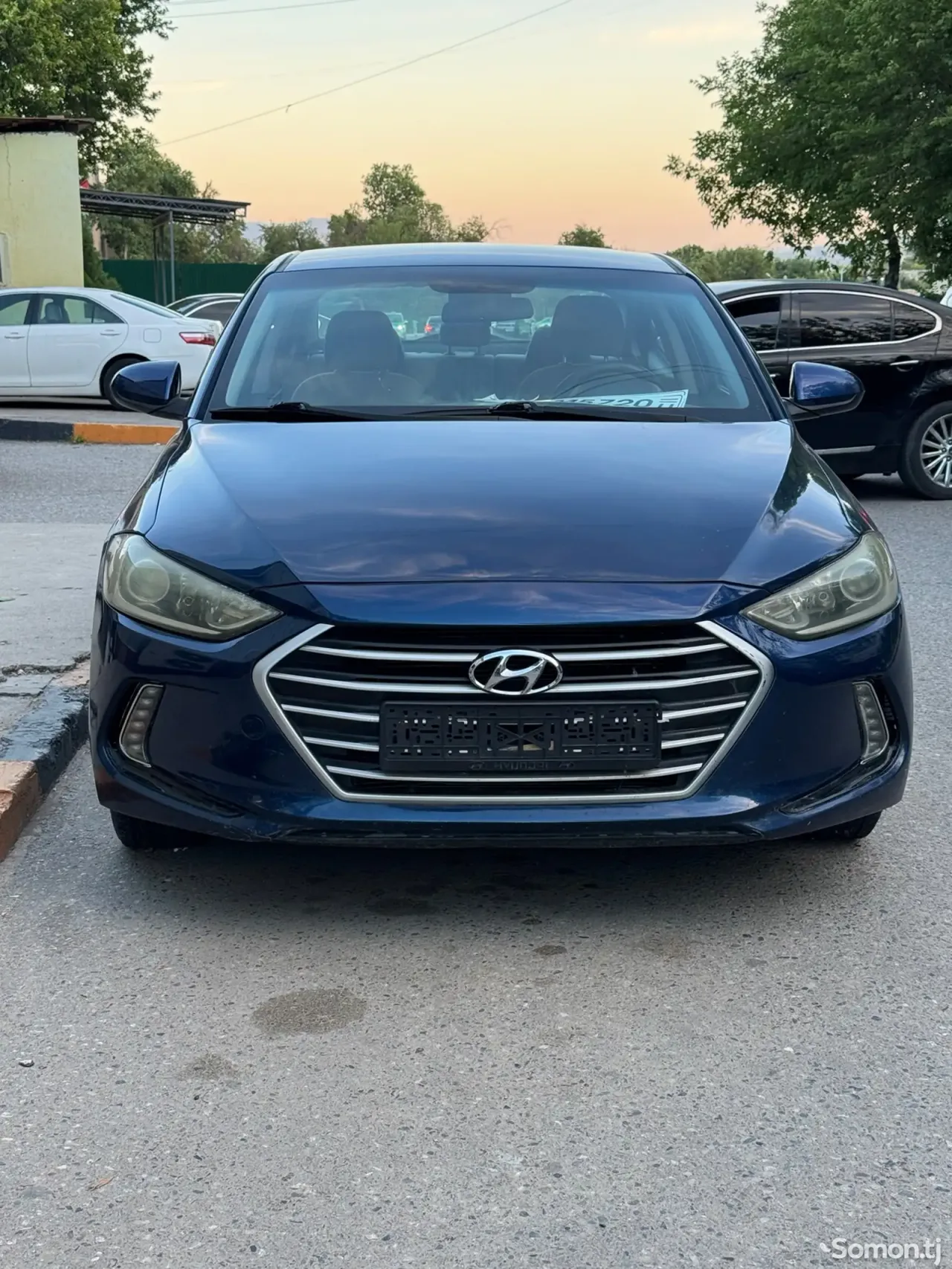 Hyundai Elantra 2017 · 2.0 AT