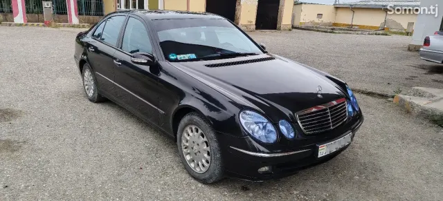 Mercedes-Benz E class 2002 · 2.4 AT