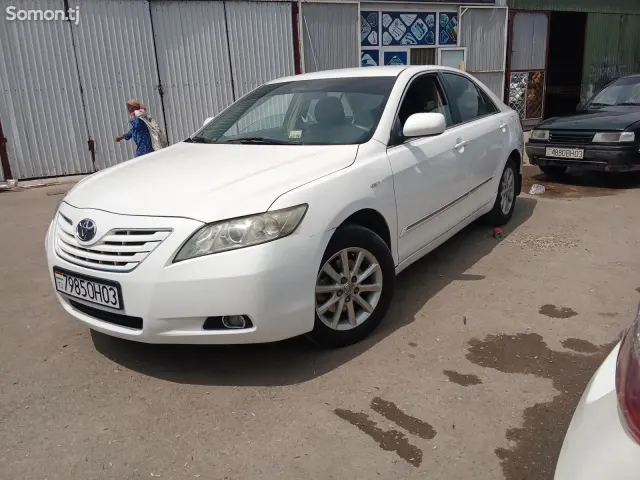 Toyota Camry 2006 · 2.4 MT