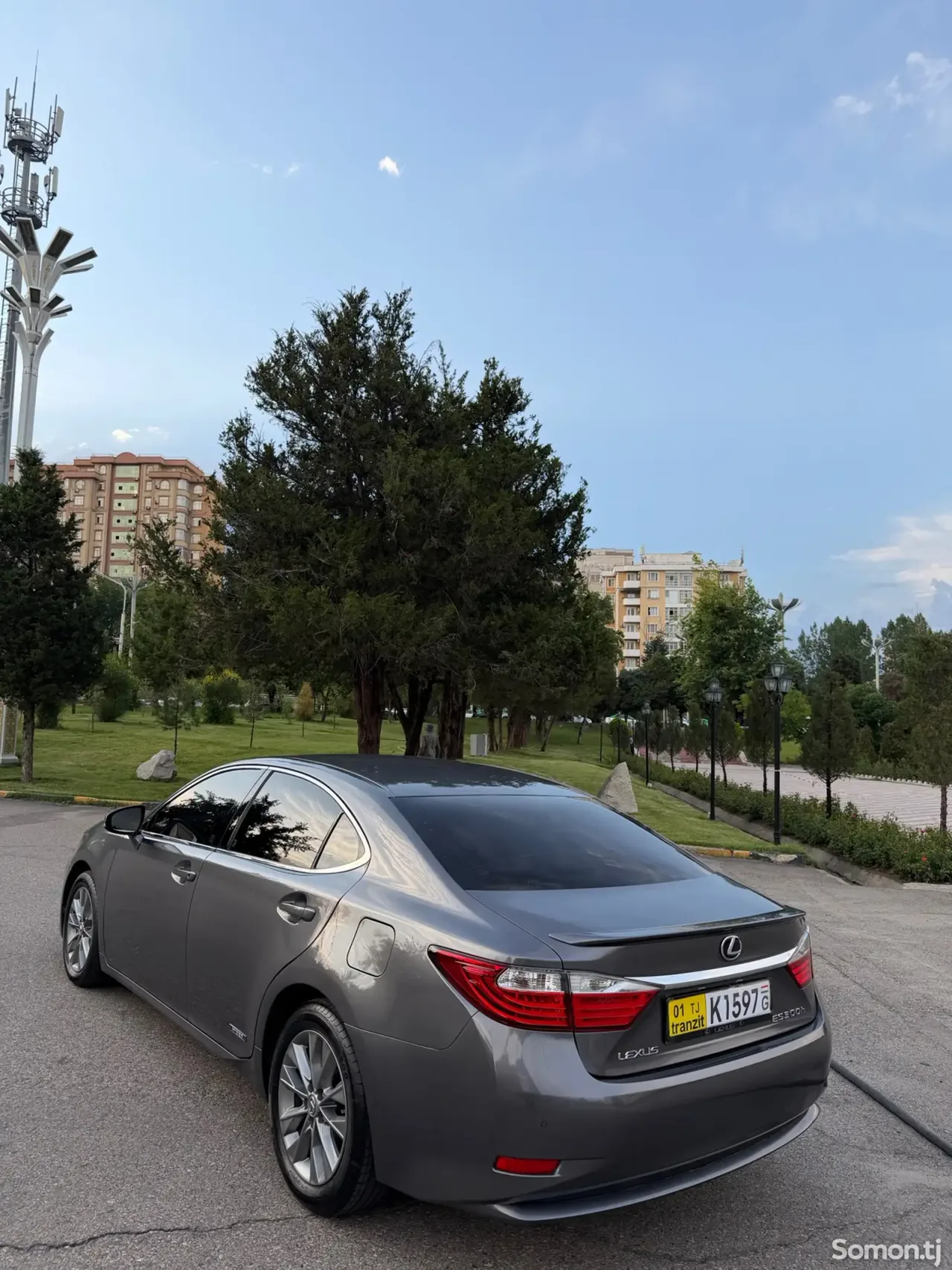 Lexus ES series 2014 · 3.0 AT