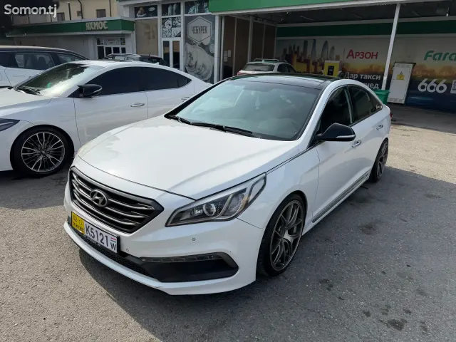 Hyundai Sonata 2015 · 2.0 AT