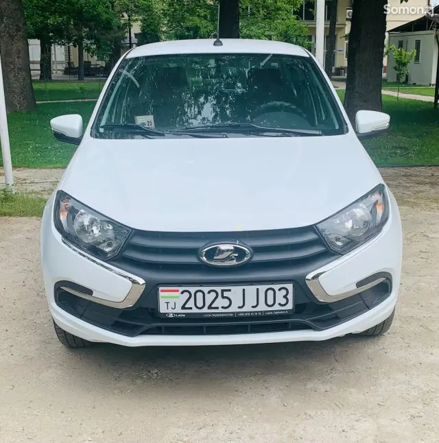 Lada (ВАЗ) Granta 2025 · 1.6 MT