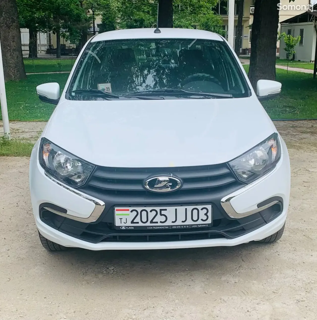 Lada (ВАЗ) Granta 2025 · 1.6 MT