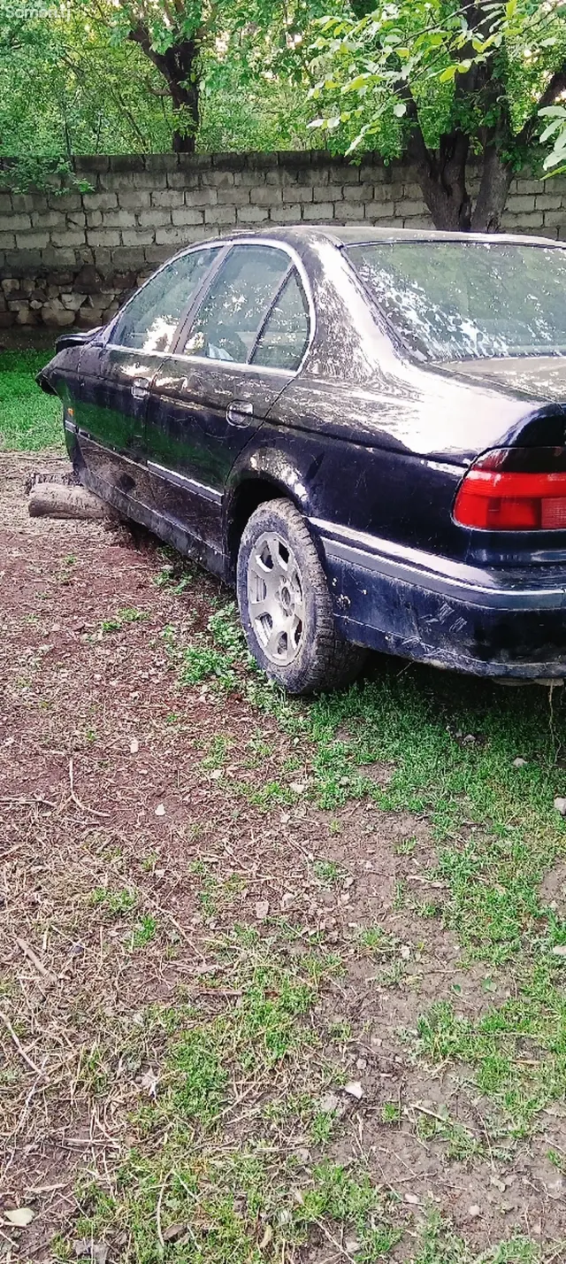 BMW 5 series 1999 · 2.3 MT