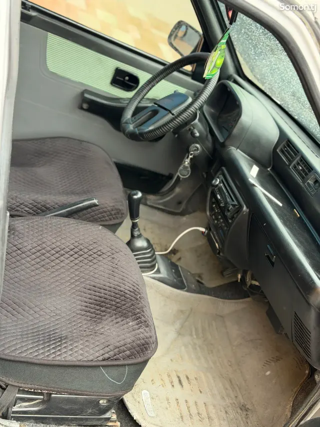 Daewoo Tico 1996 · 1.1 MT