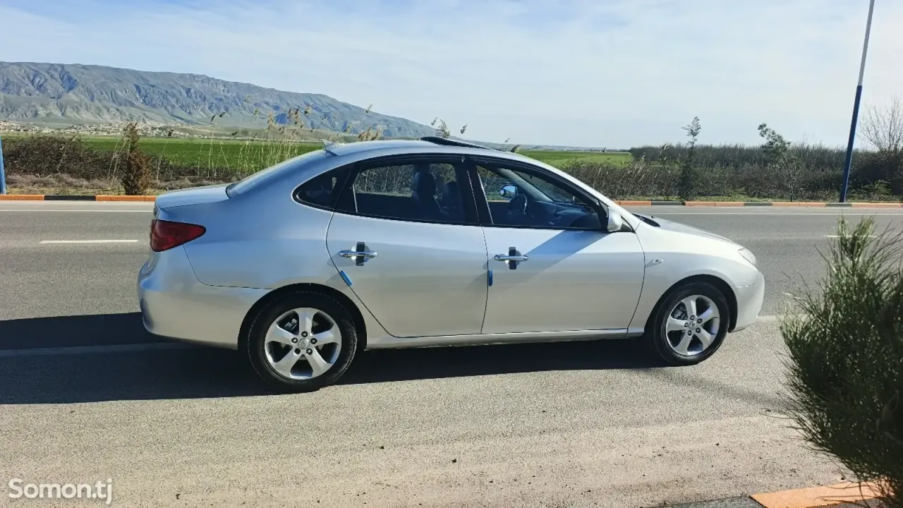 Hyundai Avante 2007 · 1.6 AT