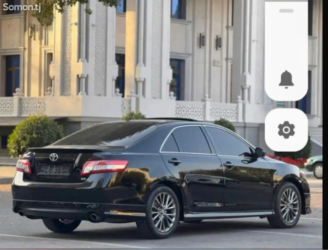 Toyota Camry 2011 · 3.5 AT