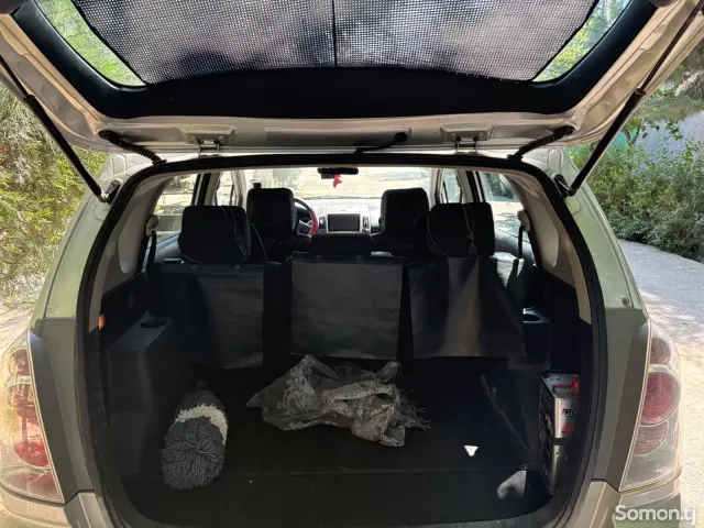 Toyota Corolla Verso 2006 · 1.8 MT