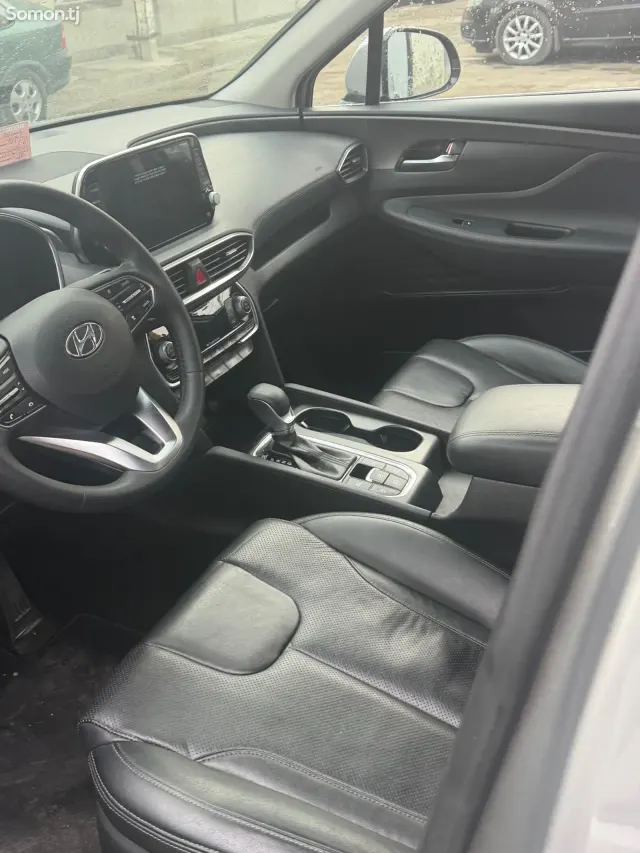 Hyundai Santa Fe 2019 · 2.0 AT