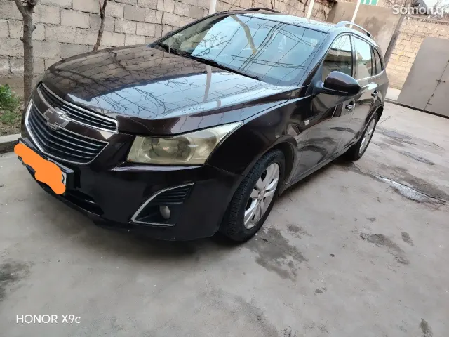 Chevrolet Cruze 2013 · 1.8 AT