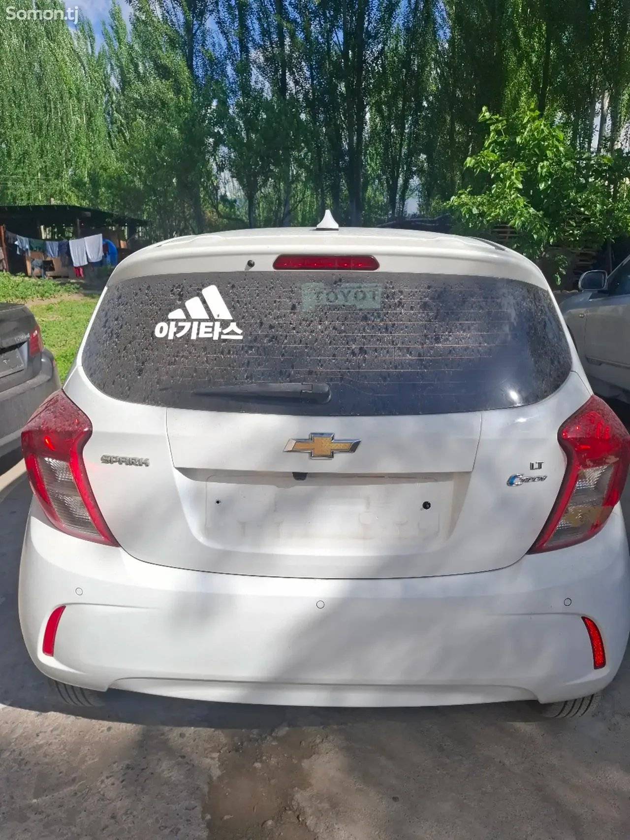 Chevrolet Spark 2016 · 1.1 AT