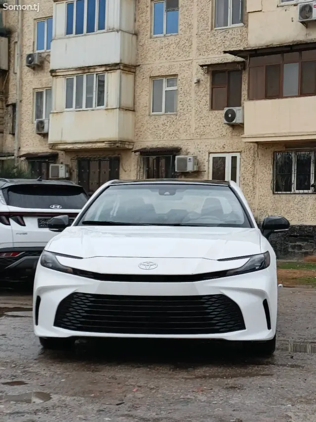 Toyota Camry 2025 · 2.5 AT