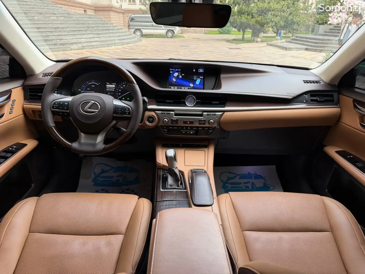 Lexus ES series 2016 · 3.0 AT