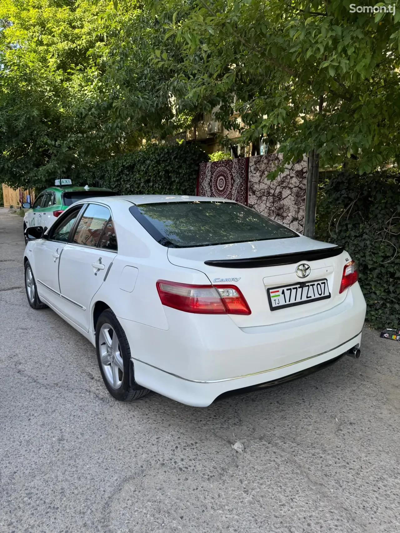 Toyota Camry 2008 · 2.4 MT