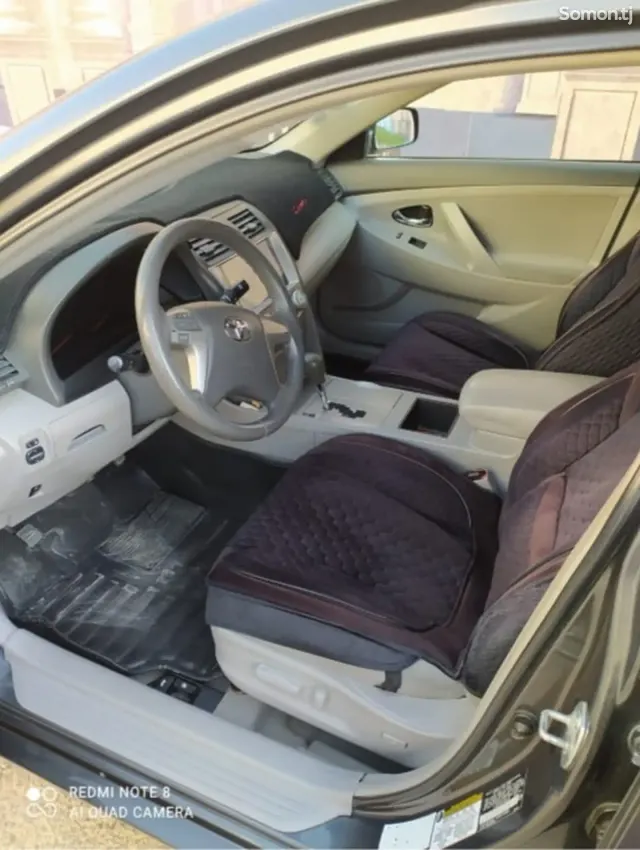 Toyota Camry 2007 · 2.4 AT