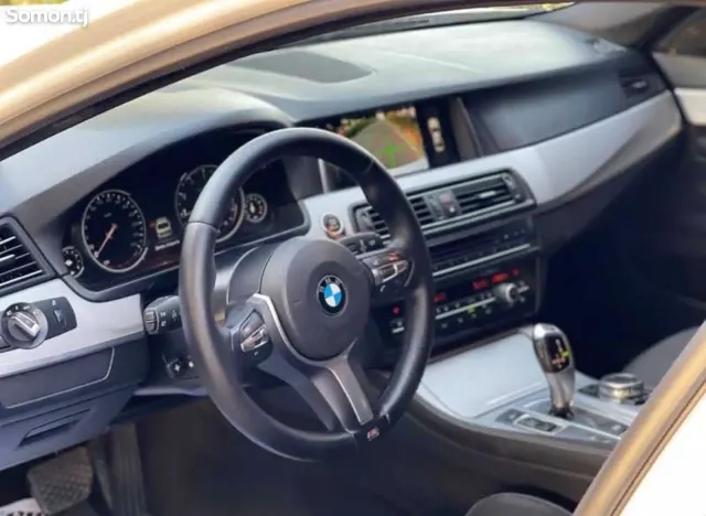 BMW 5 series 2016 · 2.0 AT