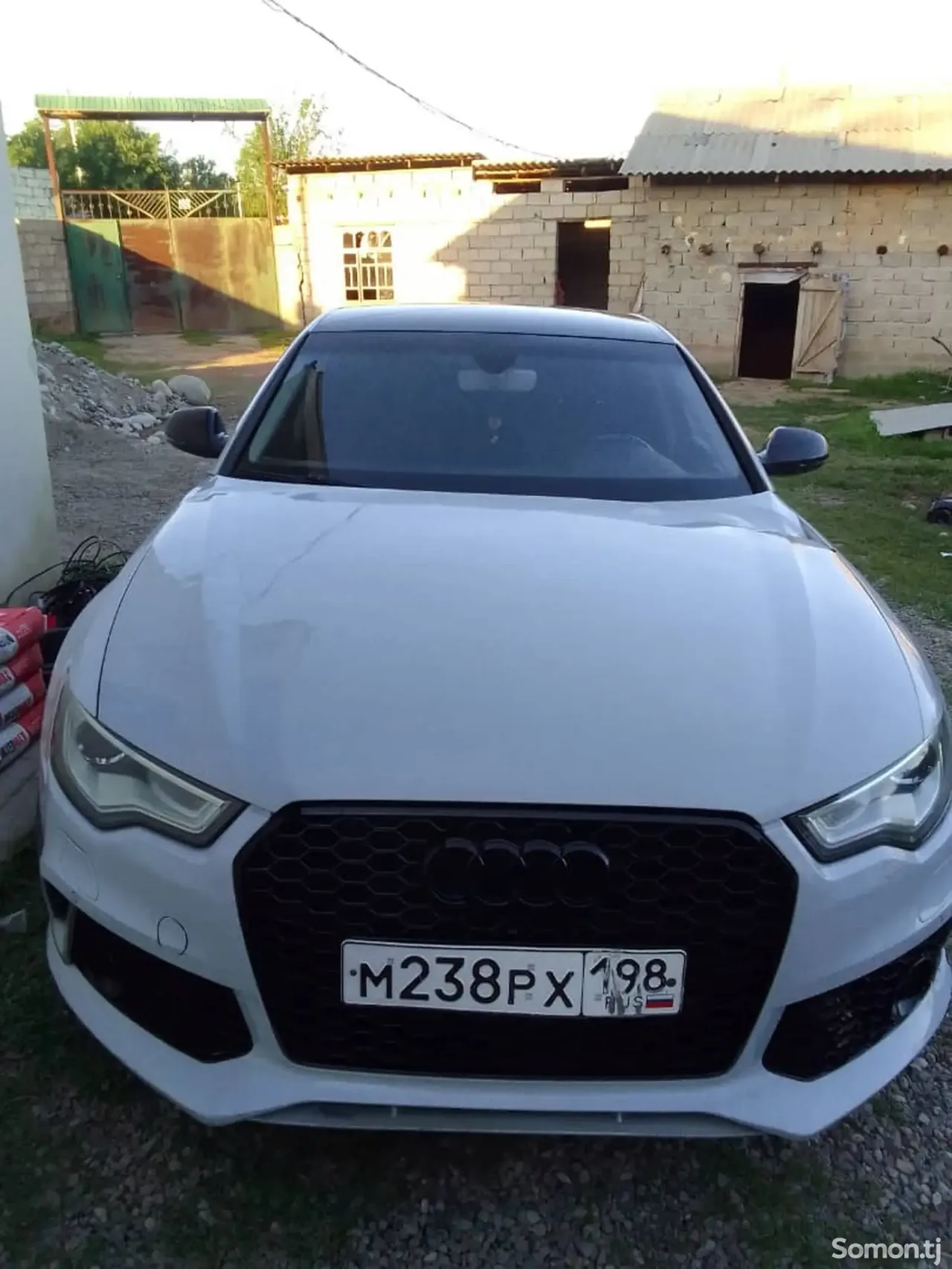 Audi A6 2015 · 2.8 AT