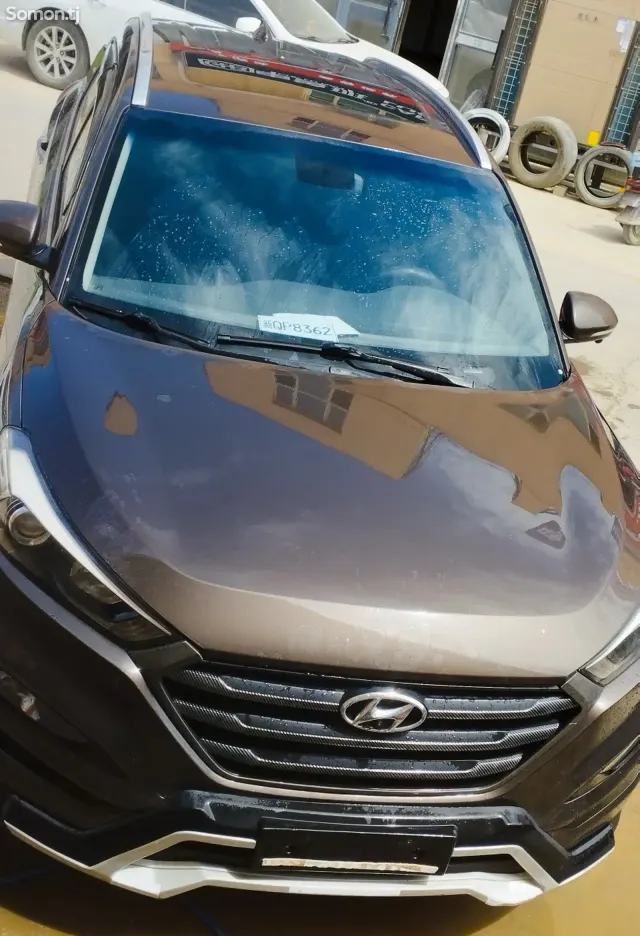 Hyundai Tucson 2017 · 1.6 AT