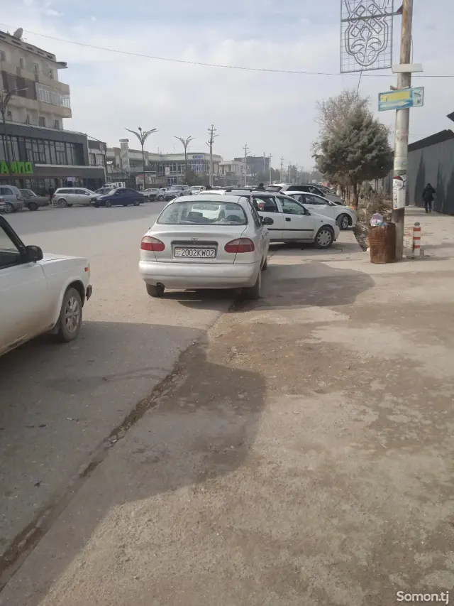 Daewoo Lanos 1997 · 1.6 MT