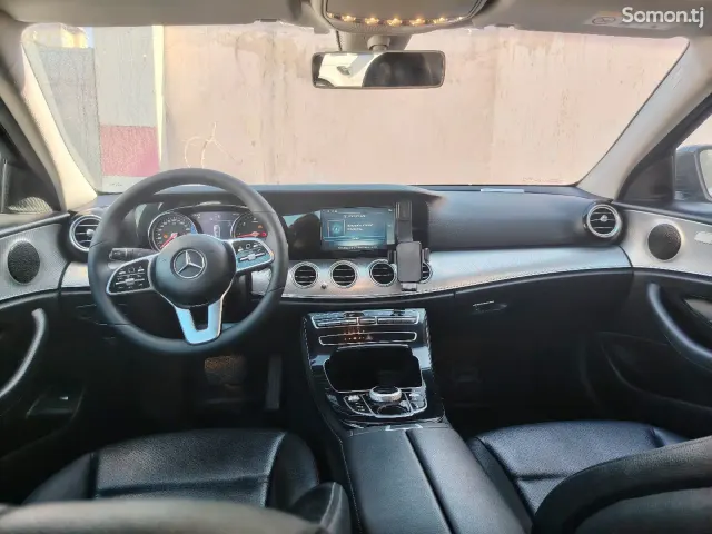 Mercedes-Benz E class 2019 · 2.0 AT