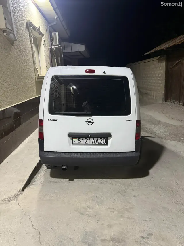 Opel Combo 2006 · 1.3 MT