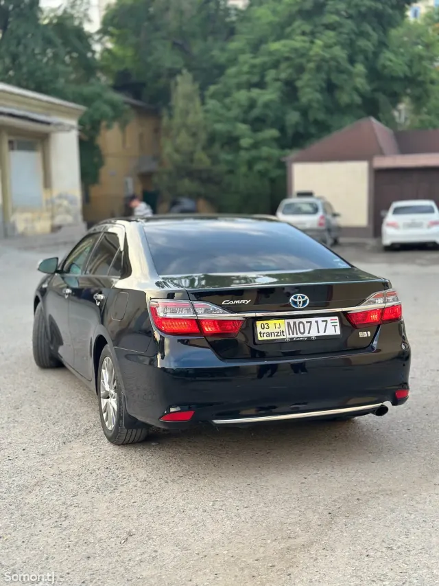 Toyota Camry 2016 · 2.5 AT