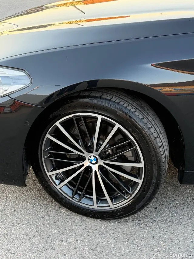 BMW 5 series 2017 · 2.0 AT