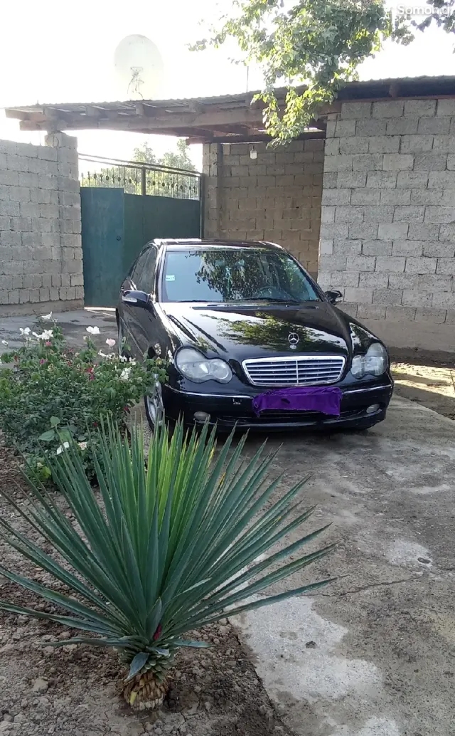 Mercedes-Benz C class 2001 · 2.0 MT