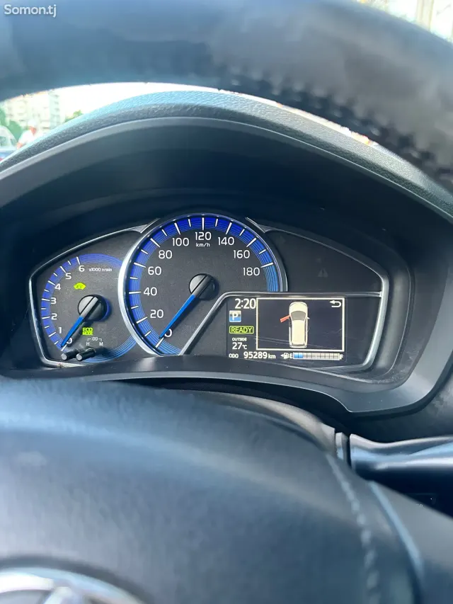 Toyota Fielder 2015 · 1.5 AT