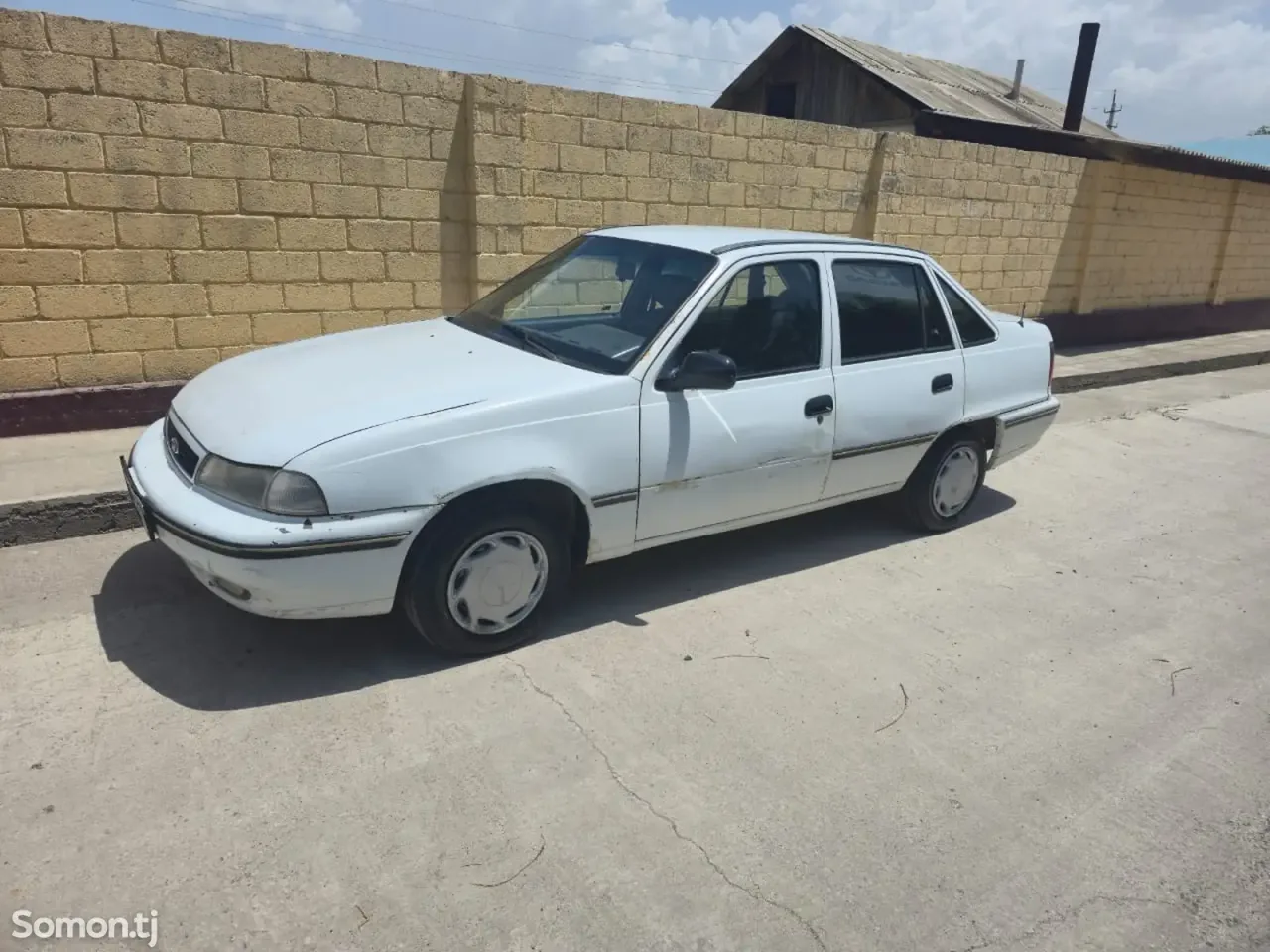 Daewoo Nexia 1994 · 1.5 MT